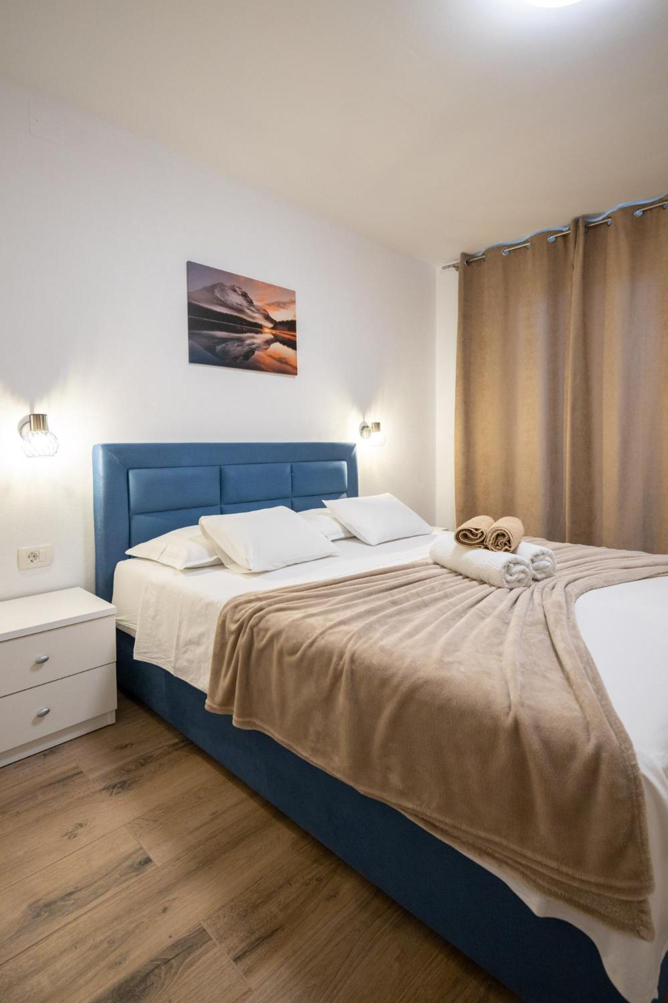 Apartment Iva Vrana  Exteriör bild